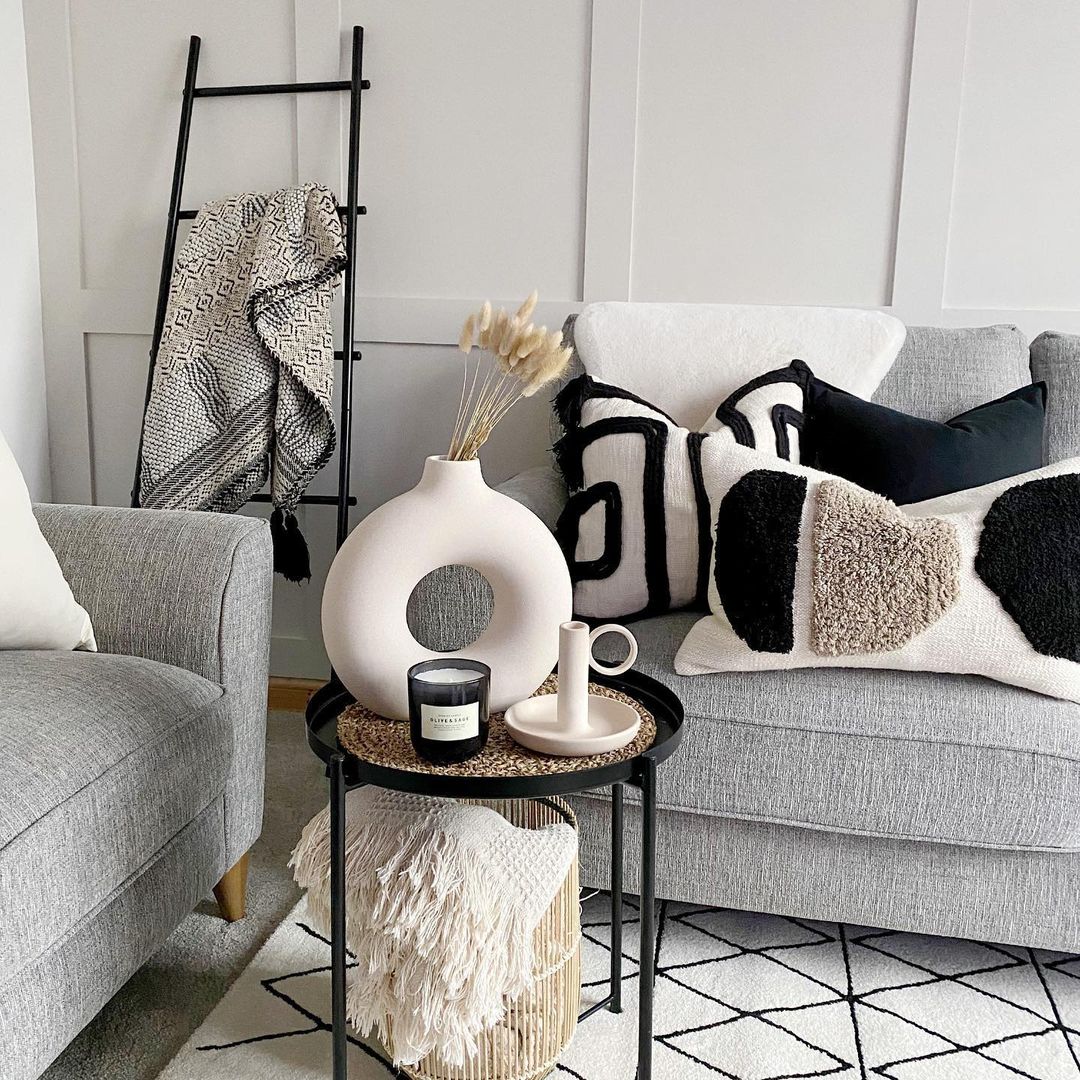 Jensen sofa, neutral textured interior